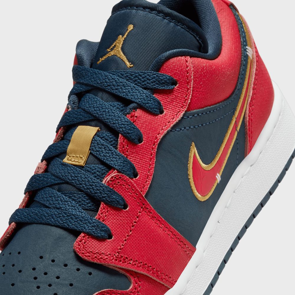 Air Jordan 1 Low SE (GS) - Image 7