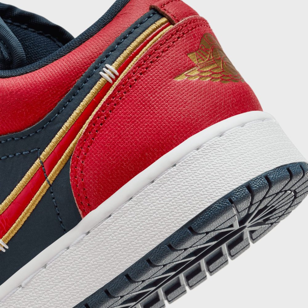 Air Jordan 1 Low SE (GS) - Image 8